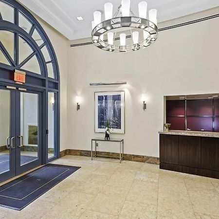 Pentagon City Comfort Modern Stay Arlington Exterior photo