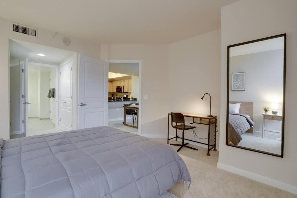 Pentagon City Comfort Modern Stay Arlington Exterior photo